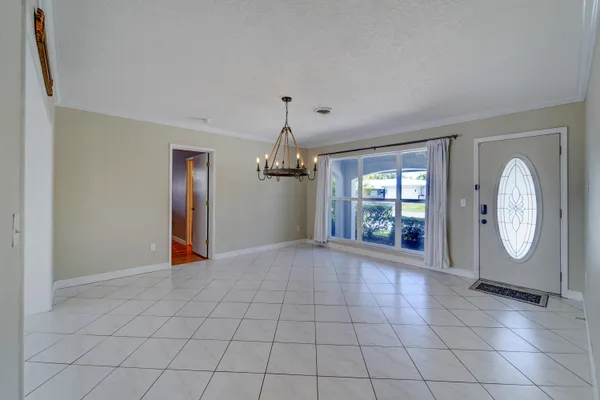 $999,999 | 270 Southeast 3rd Avenue, Pompano Beach, FL 33060