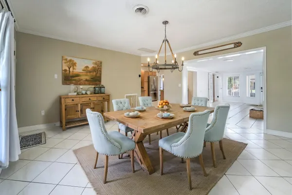 $999,999 | 270 Southeast 3rd Avenue, Pompano Beach, FL 33060