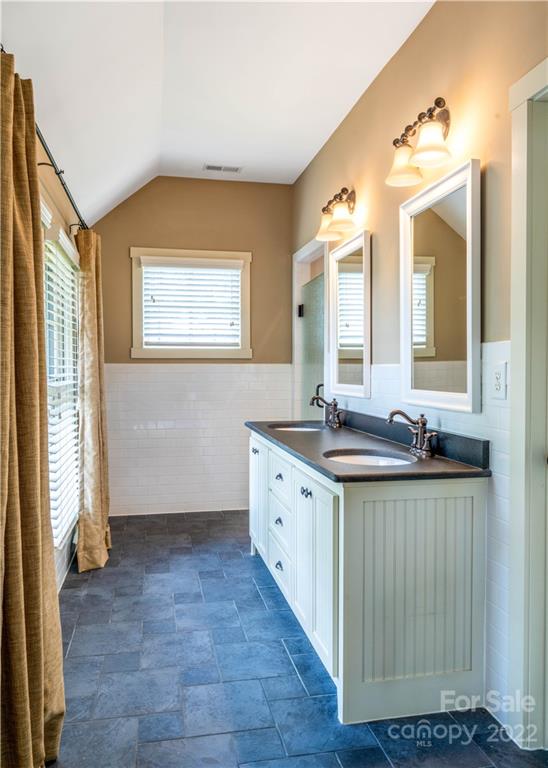 1165 Ten Whigs Ridge Nebo, NC 28761 - Photo 22 of 48 Gallery Image 22