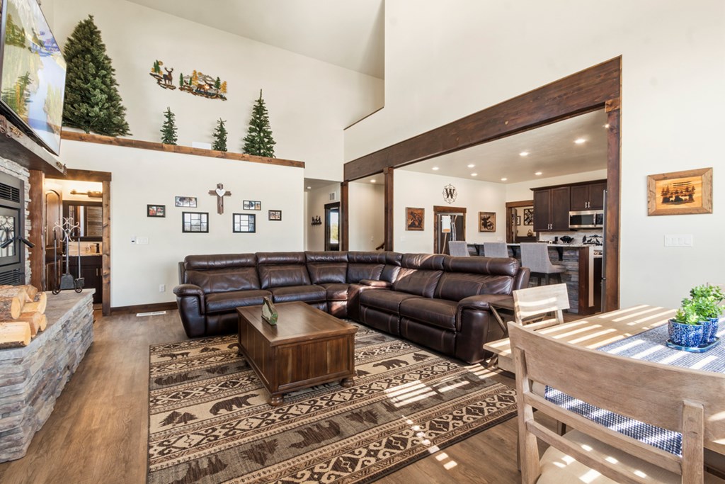 1884 Little Pine Road Donnelly, ID 83615 - Photo 9 of 45 Great Space for Entertaining