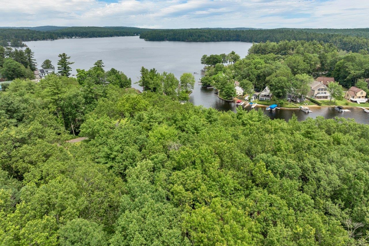 19 Whitney Grove Road Derry, NH 03038 - Photo 6 of 12