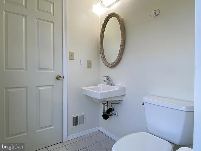 $519,500 | 7733 Aragorn Court, Hanover, MD 21076