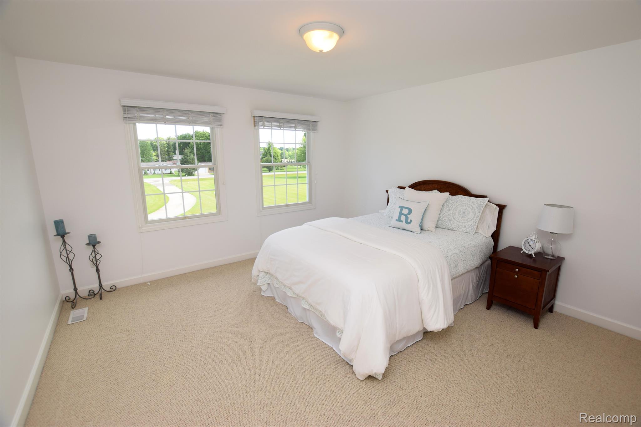 1417 Reid Road Flint, MI 48507 - Photo 15 of 39 Bedroom 4