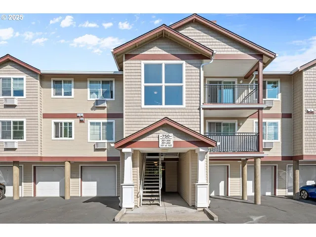 $308,000 | 750 Northwest 185th Avenue, Unit 203, Beaverton, OR 97006