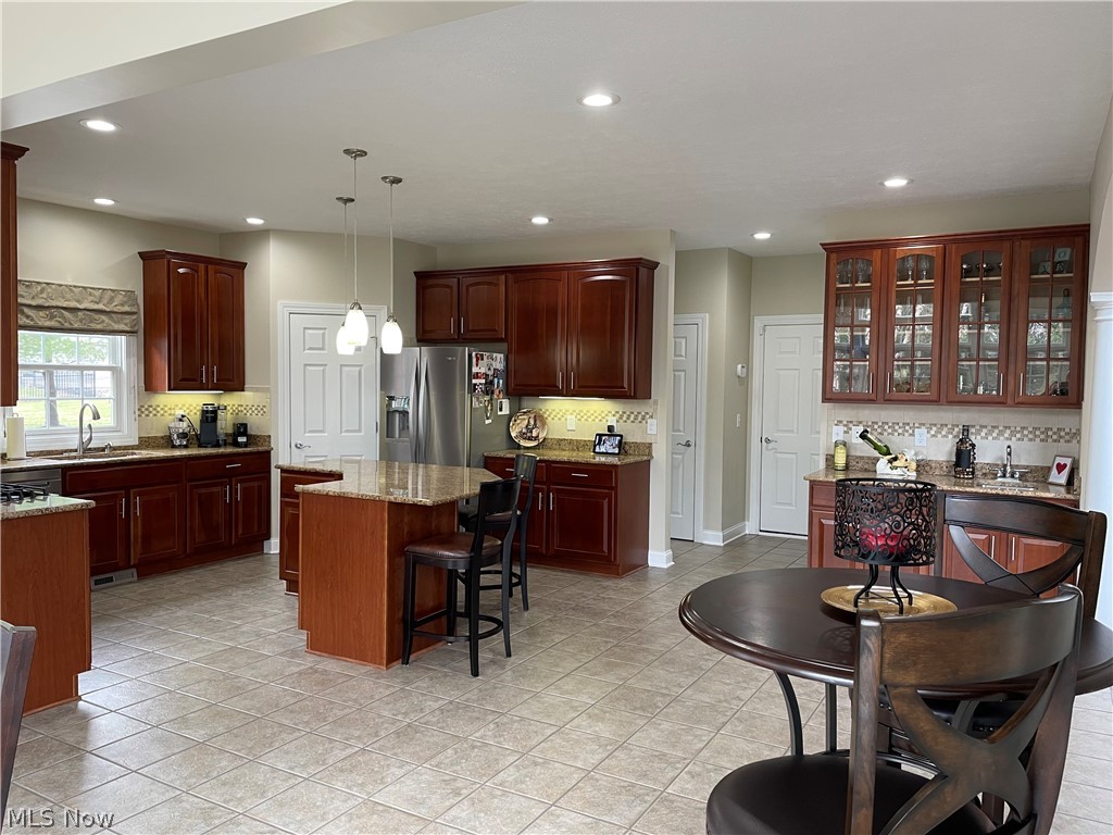 897 Ridge Road Hinckley, OH 44233 - Photo 4 of 34 Kitchen
