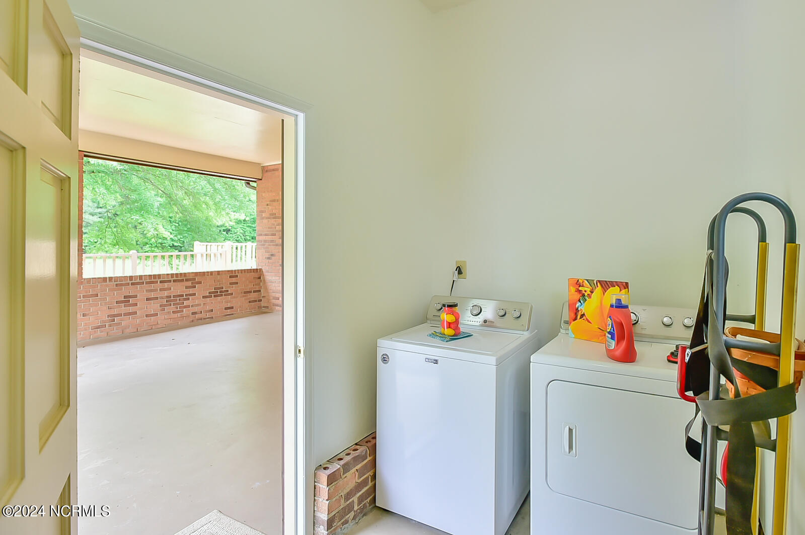 1401 Hatch Road Chapel Hill, NC 27516 - Photo 12 of 35 _DSC8903