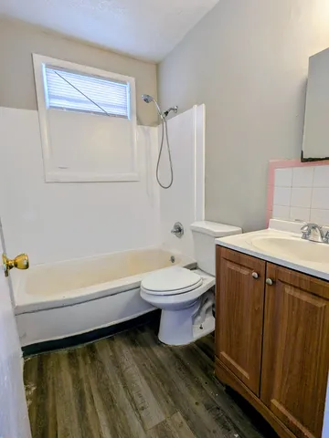 $845 | 118 Rains Avenue, Unit 2, Nashville, TN 37203