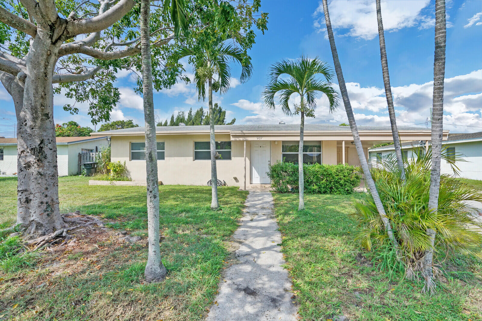 937 South Ridge Street Lake Worth Beach, FL 33460 - Photo 1 of 29 Front Elevation
