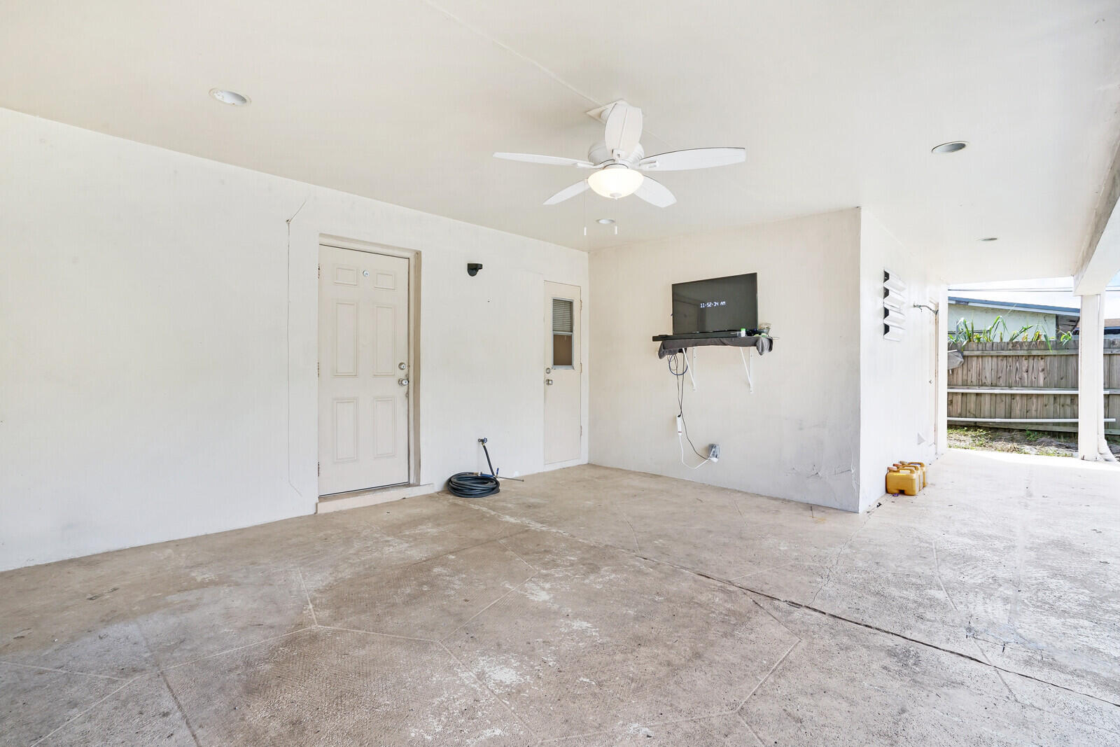 937 South Ridge Street Lake Worth Beach, FL 33460 - Photo 21 of 29 Patio