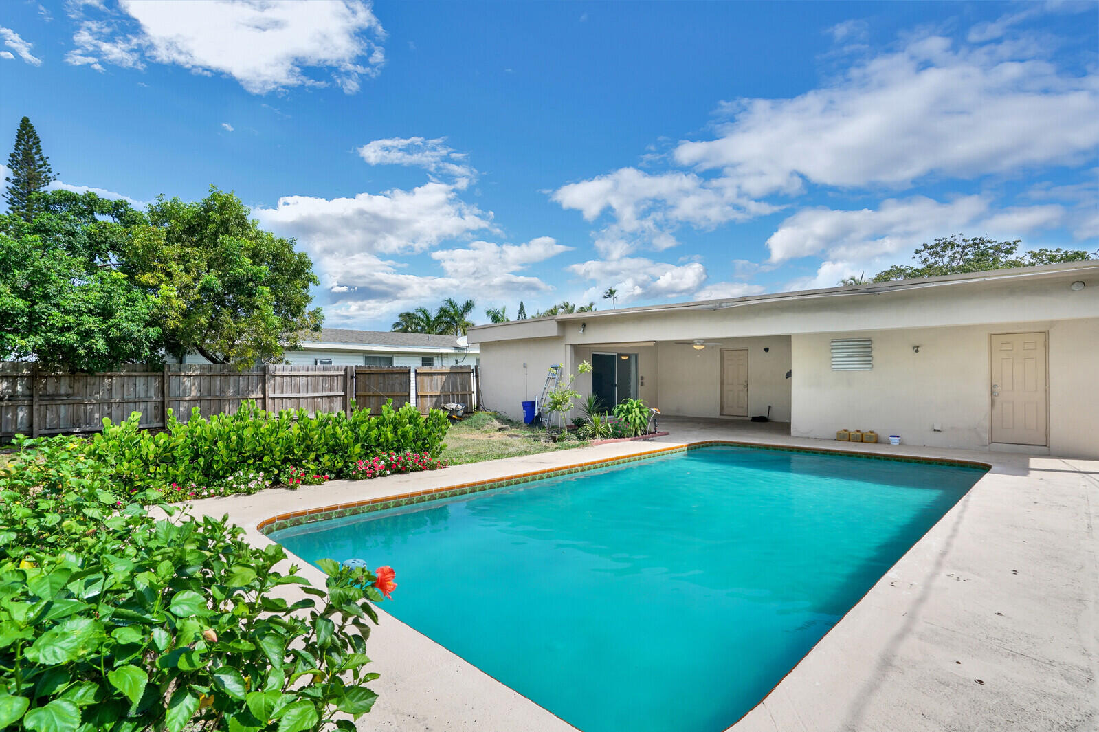 937 South Ridge Street Lake Worth Beach, FL 33460 - Photo 26 of 29 Pool Area