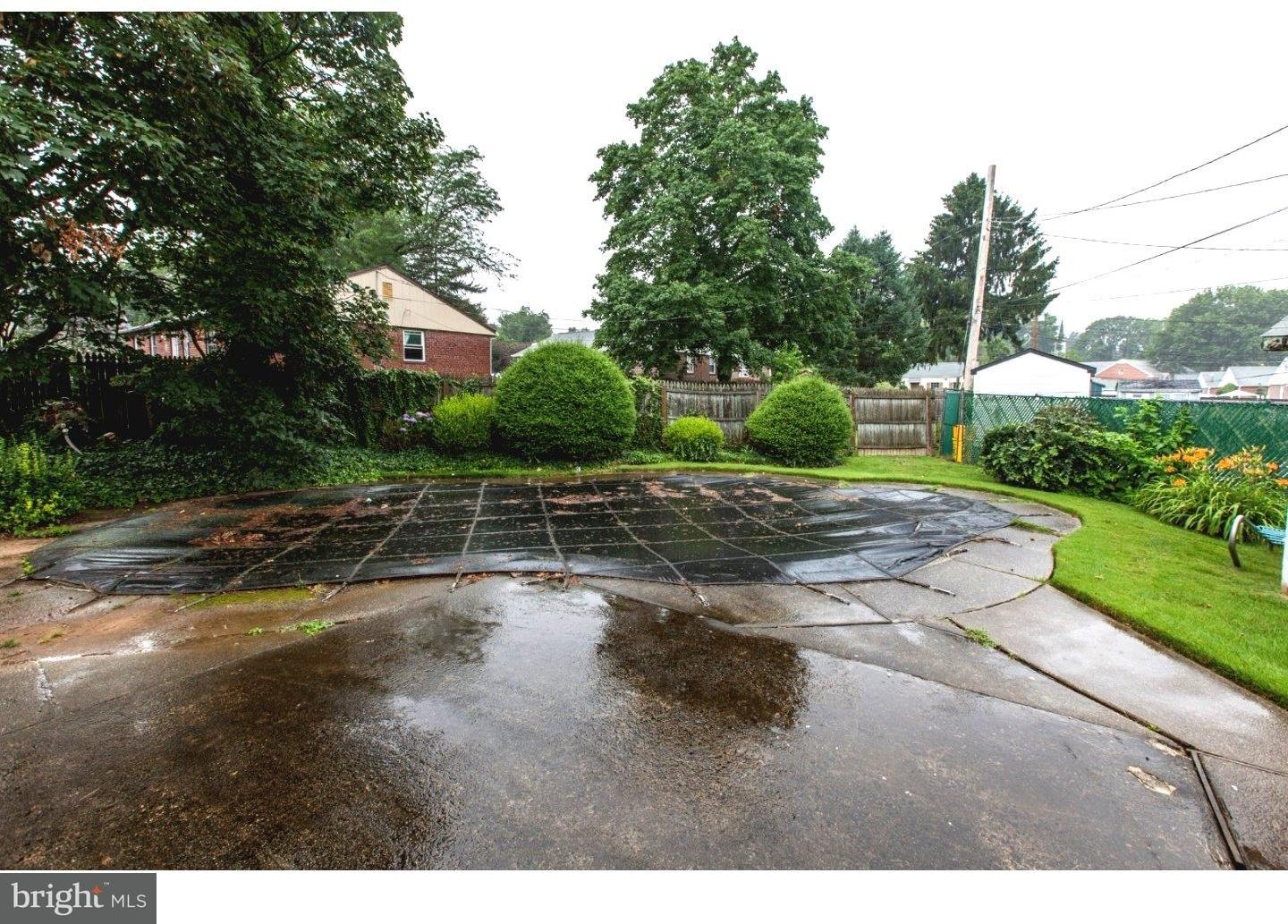 950 Crest Lane Springfield, PA 19064 - Photo 20 of 24 Pool