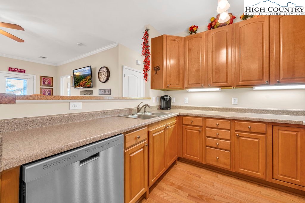 188 Cecil Miller Road, Unit 103 Boone, NC 28607 - Photo 13 of 40