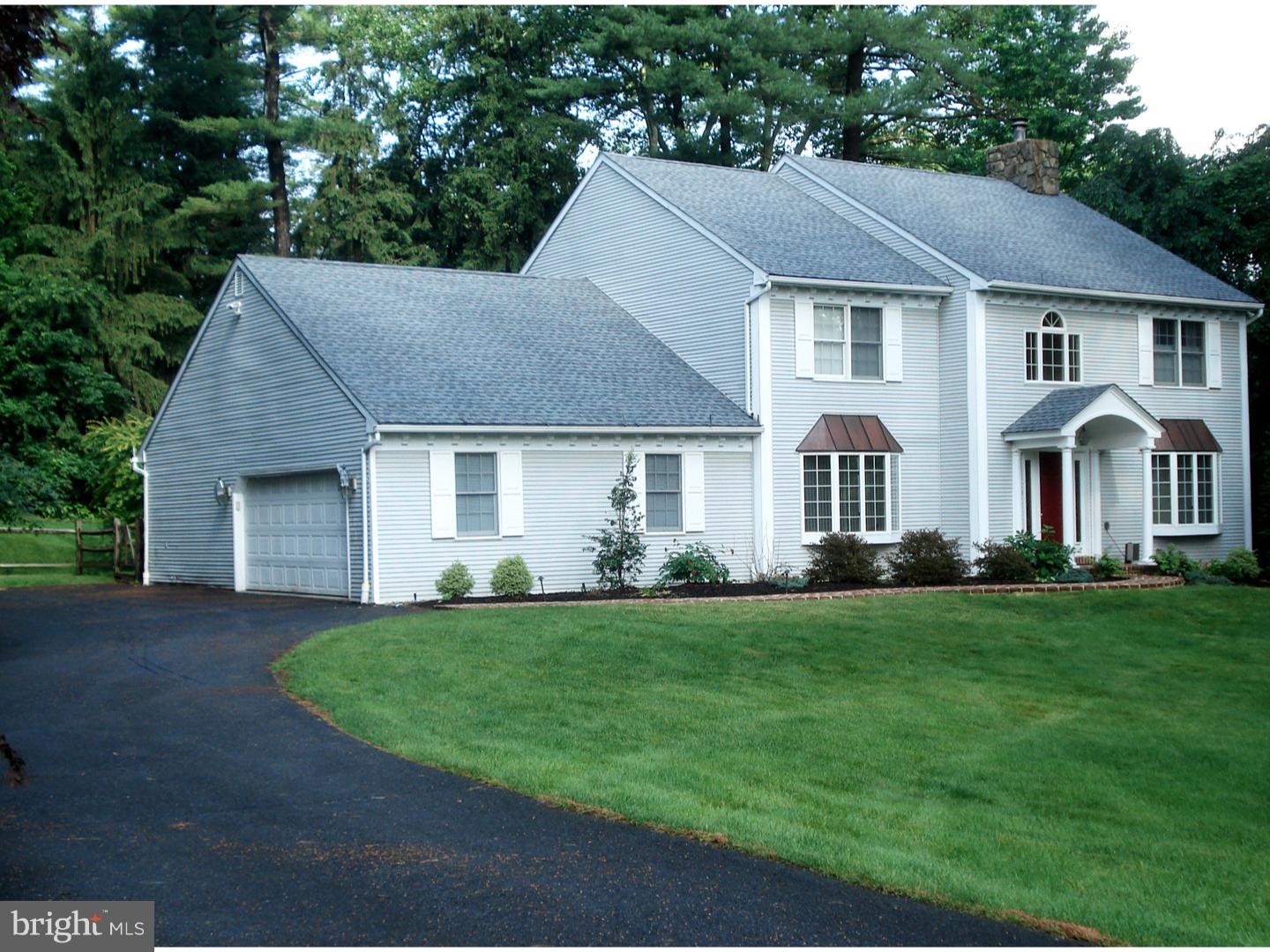 1716 Golf Road Reading, PA 19601 - Photo 2 of 25