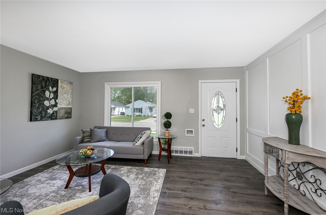 6011 Ridgewood Avenue Parma, OH 44129 - Photo 11 of 30