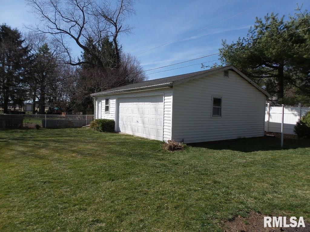 3119 East Rene Avenue Chillicothe, IL 61523 - Photo 9 of 49 Gallery Image 9