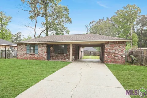 $172,500 | 30678 Anderson Drive, Denham Springs, LA 70726