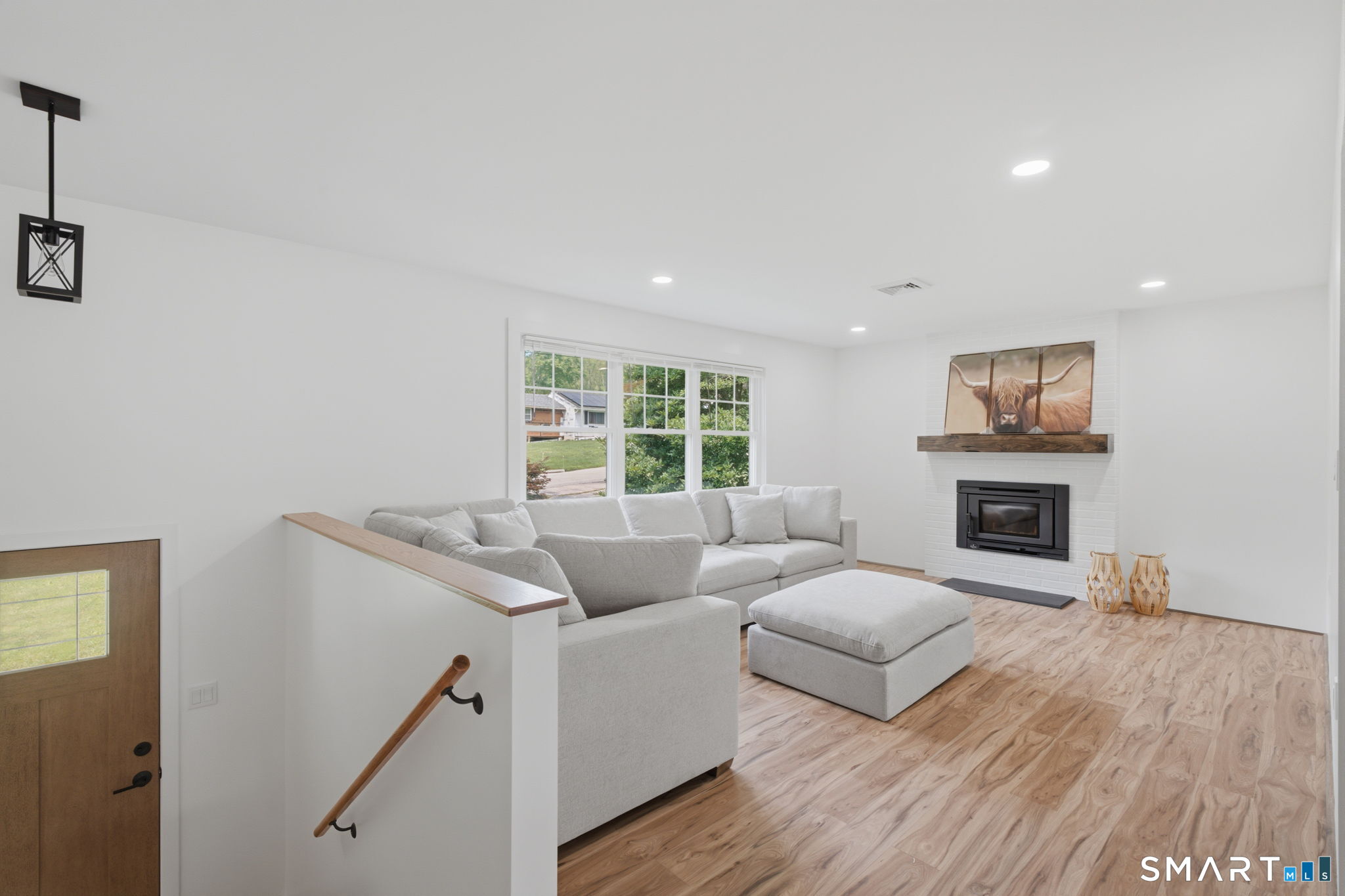 33 Jennings Lane Windham, CT 06280 - Photo 4 of 40
