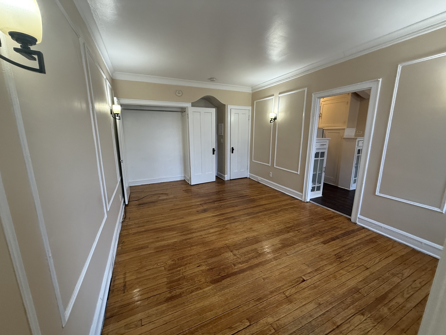 2801 North Keating Avenue, Unit 206 Chicago, IL 60641 - Photo 3 of 9