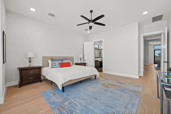 $844,900 | 2308 Kahala Sunset Drive, Spicewood, TX 78669