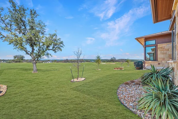 $844,900 | 2308 Kahala Sunset Drive, Spicewood, TX 78669