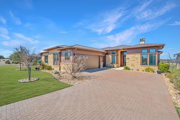 $844,900 | 2308 Kahala Sunset Drive, Spicewood, TX 78669