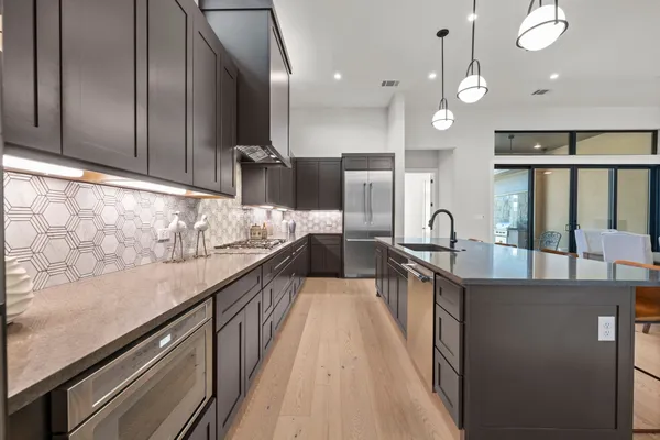 $844,900 | 2308 Kahala Sunset Drive, Spicewood, TX 78669