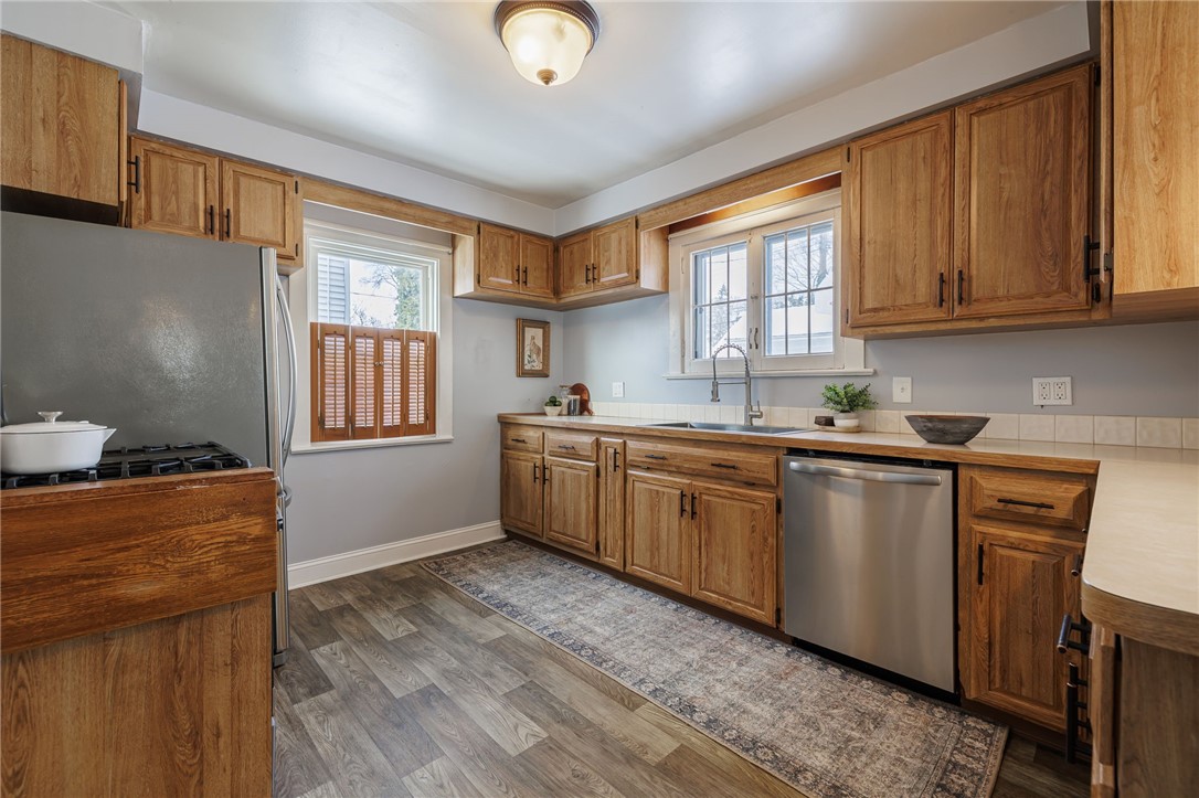 252 Brockley Road Irondequoit, NY 14609 - Photo 9 of 30