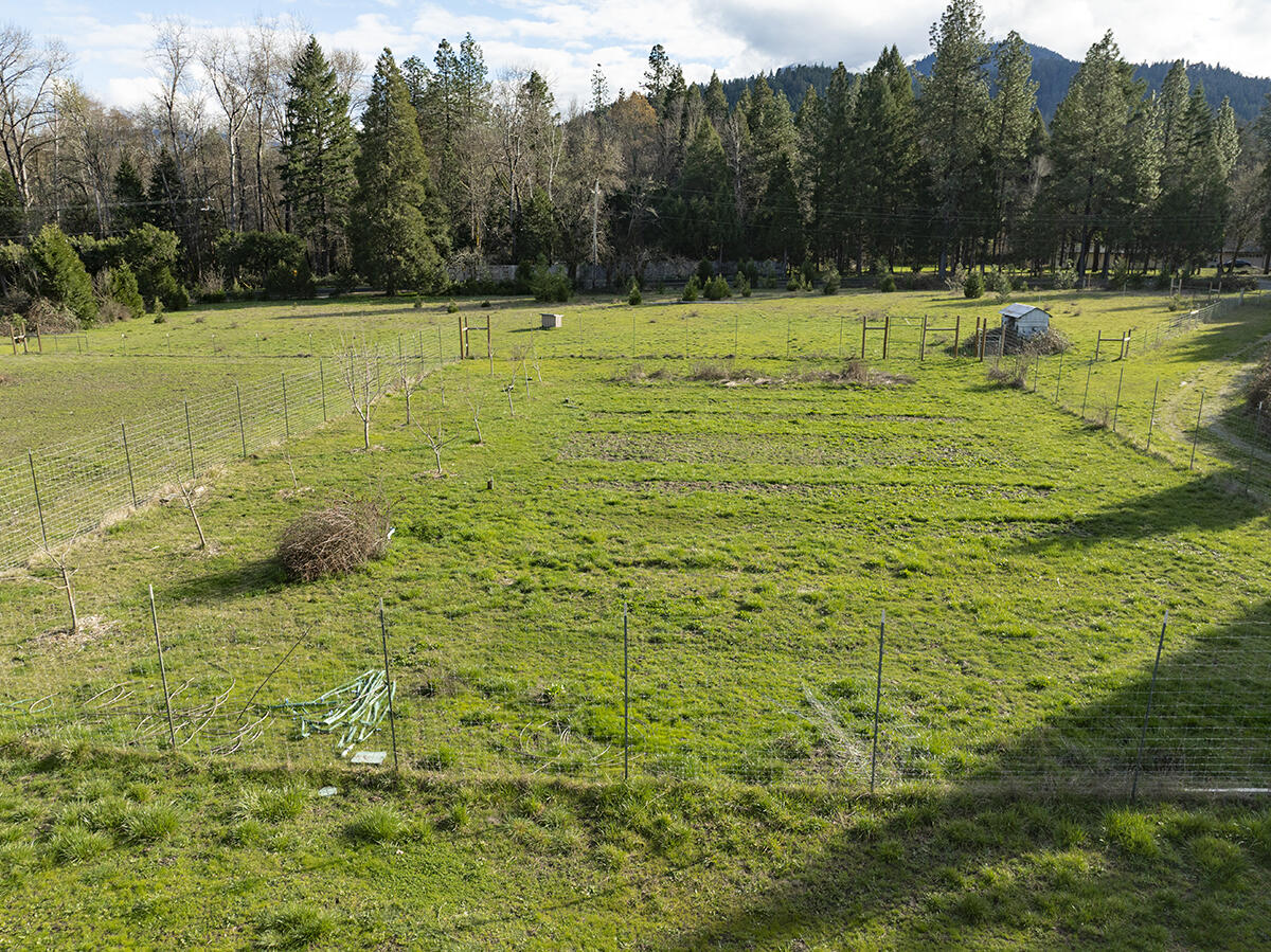 1392 Cedar Flat Road Williams, OR 97544 - Photo 46 of 56 45
