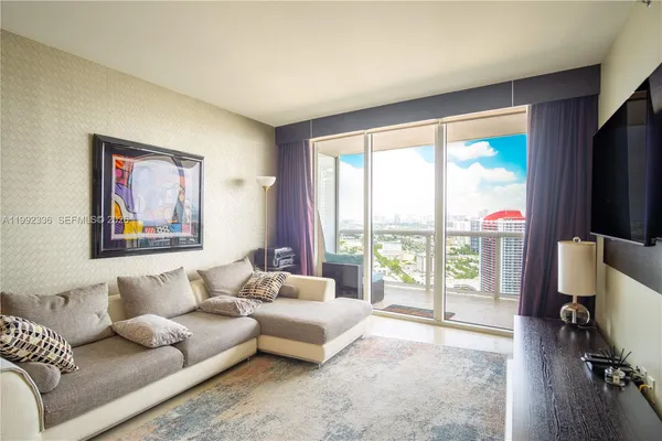 $4,300 | 1850 South Ocean Drive, Unit 3509, Hallandale Beach, FL 33009