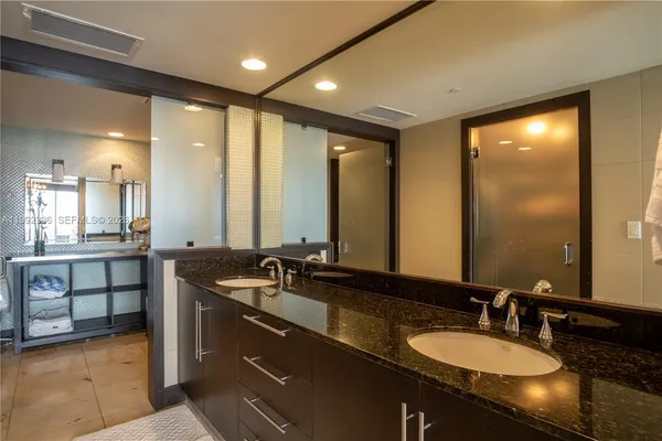 $4,300 | 1850 South Ocean Drive, Unit 3509, Hallandale Beach, FL 33009