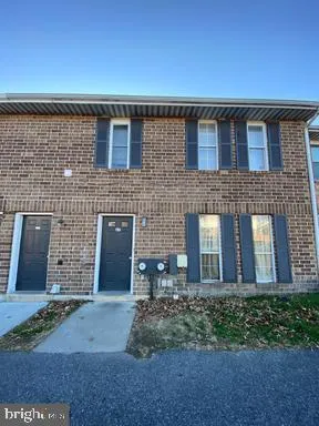 $1,600 | 27 Revelle Street, Unit B, New Castle, DE 19720