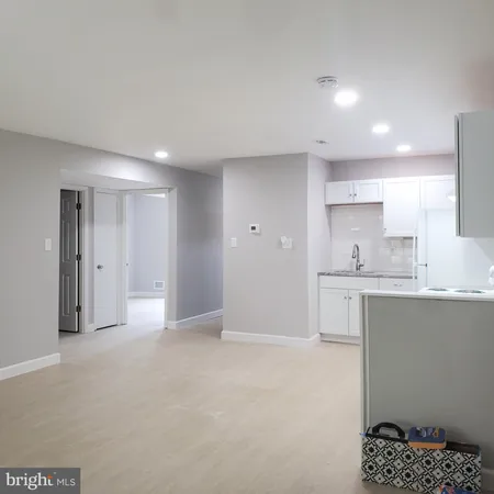 $1,600 | 27 Revelle Street, Unit B, New Castle, DE 19720