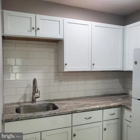 $1,600 | 27 Revelle Street, Unit B, New Castle, DE 19720