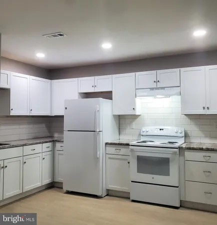 $1,600 | 27 Revelle Street, Unit B, New Castle, DE 19720