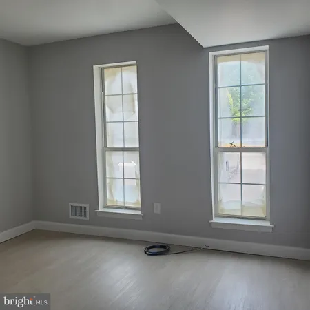 $1,600 | 27 Revelle Street, Unit B, New Castle, DE 19720