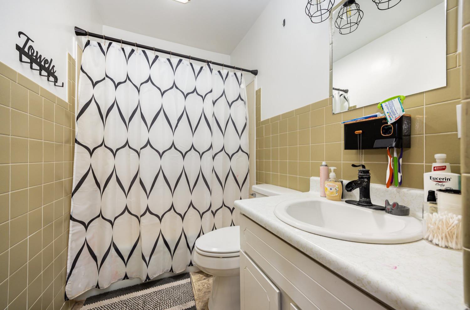 1242 Highway 229 Batesville, IN 47006 - Photo 13 of 29