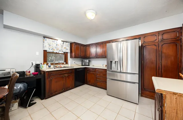 $250,000 | 1242 Highway 229, Batesville, IN 47006