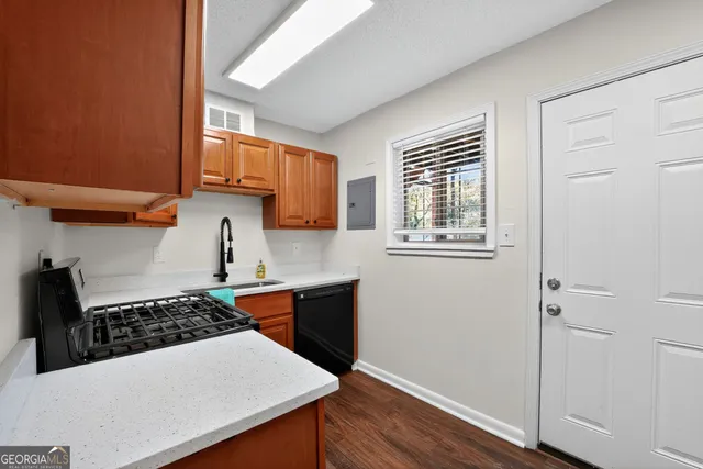 $1,700 | 2516 Peachwood Circle Northeast, Unit 1, Atlanta, GA 30345