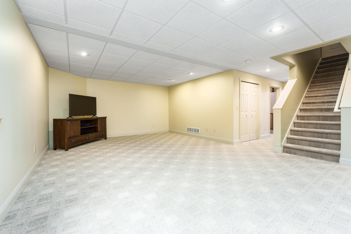 3564 Hathaway Road Kalamazoo, MI 49009 - Photo 31 of 52 Hathaway_Rd_3564_Kalamazoo_49009-30