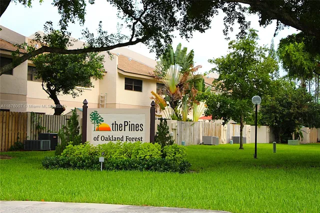 $259,900 | 2720 South Oakland Forest Drive, Unit 1208, Oakland Park, FL 33309