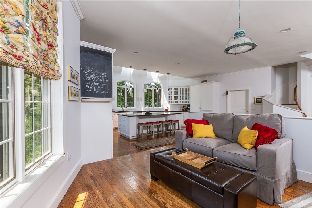 60 Gray Craig Road Middletown, RI 02842 - Photo 12 of 38