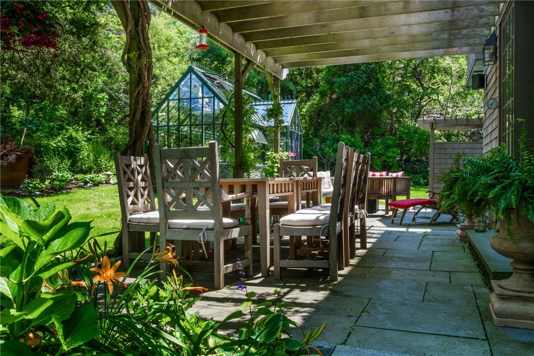 60 Gray Craig Road Middletown, RI 02842 - Photo 32 of 38