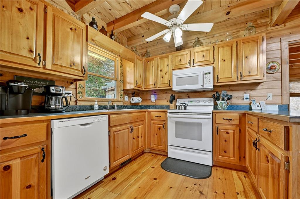 100 Arrow Way Mineral Bluff, GA 30559 - Photo 19 of 53