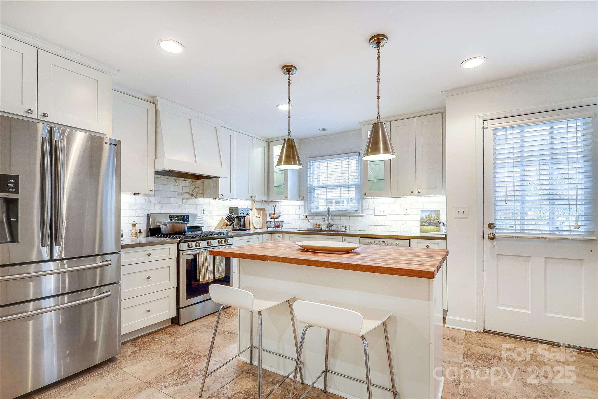 3818 Rhodes Avenue Charlotte, NC 28210 - Photo 8 of 27