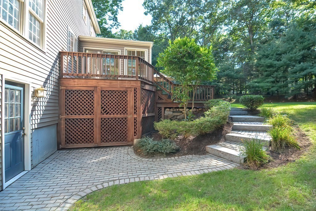 9 Walnut Hill Road Millis, MA 02054 - Photo 7 of 42 Gallery Image 7