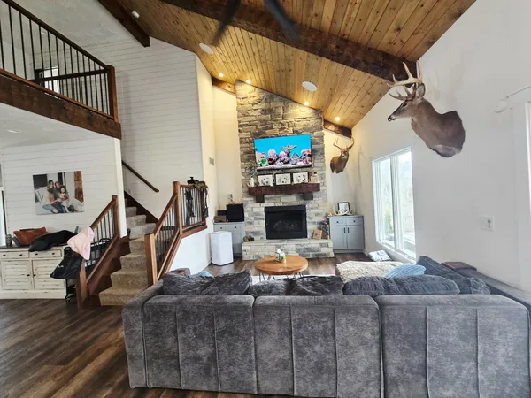 $830,000 | 13271 Goff Lane, Moores Hill, IN 47032