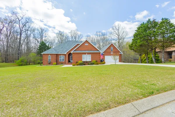 $675,000 | 306 Hillcrest Drive, Tullahoma, TN 37388