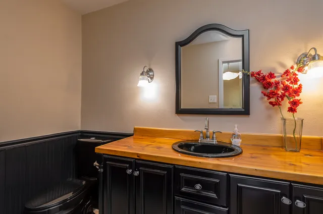 $215,000 | 2228 South Piney Point Road, Unit 109, Houston, TX 77063