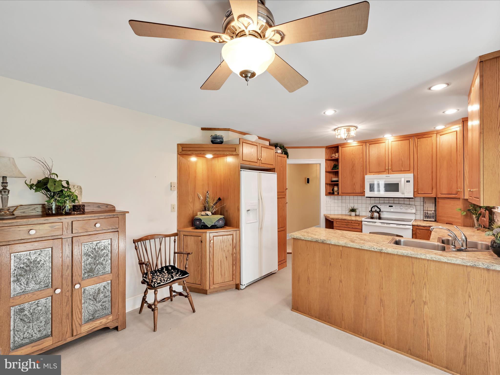 350 Indian Run Road Stevens, PA 17578 - Photo 13 of 72 Kitchen