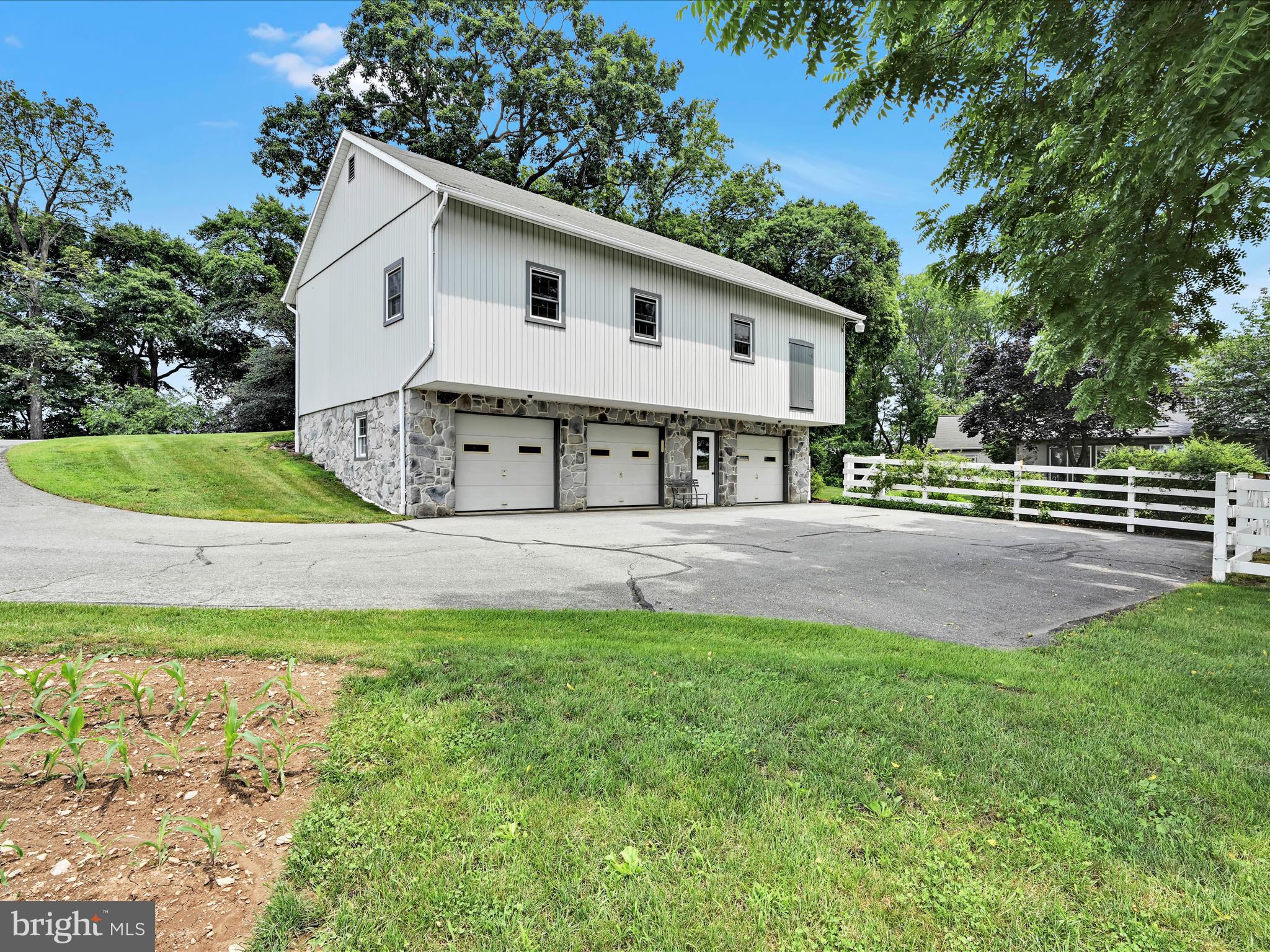 350 Indian Run Road Stevens, PA 17578 - Photo 50 of 72 Detached Garage